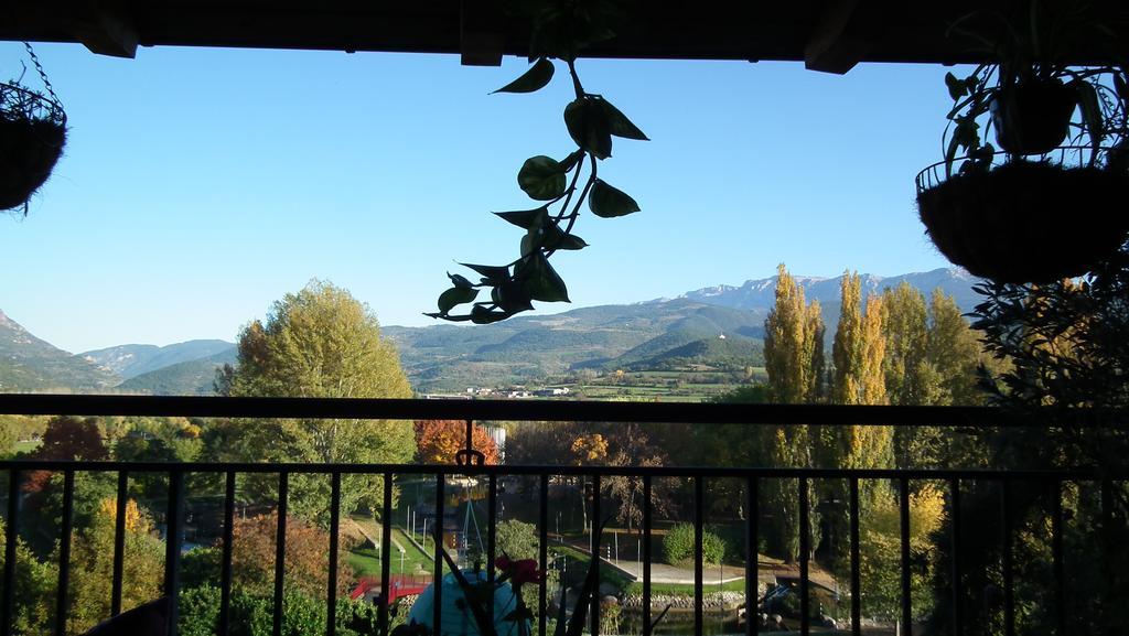 Casa Catharina Bed & Breakfast La Seu d'Urgell Eksteriør bilde